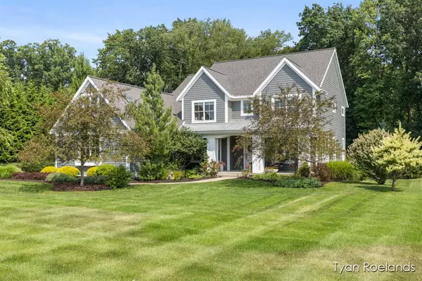 3757 Lake Birch Street NE, Grand Rapids Twp, MI 49525