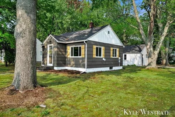 Holland Twp, MI 49424,403 136th Avenue