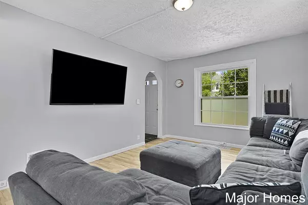 Grand Rapids, MI 49504,805 Lincoln Avenue NW