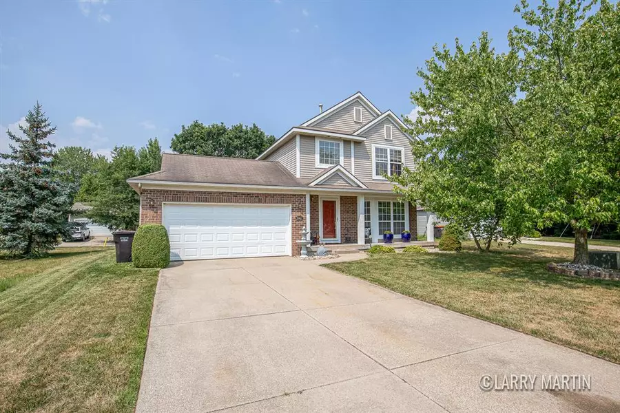 3967 E DeBlaay Drive SE, Kentwood, MI 49512