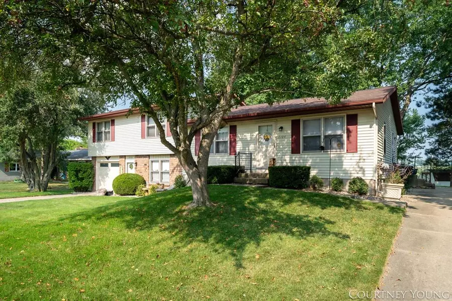 6102 Campus Park, 6104 Drive SE, Gaines Twp, MI 49508