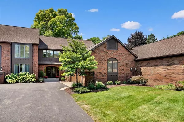 Cascade Twp, MI 49546,3139 Middlegate Drive SE