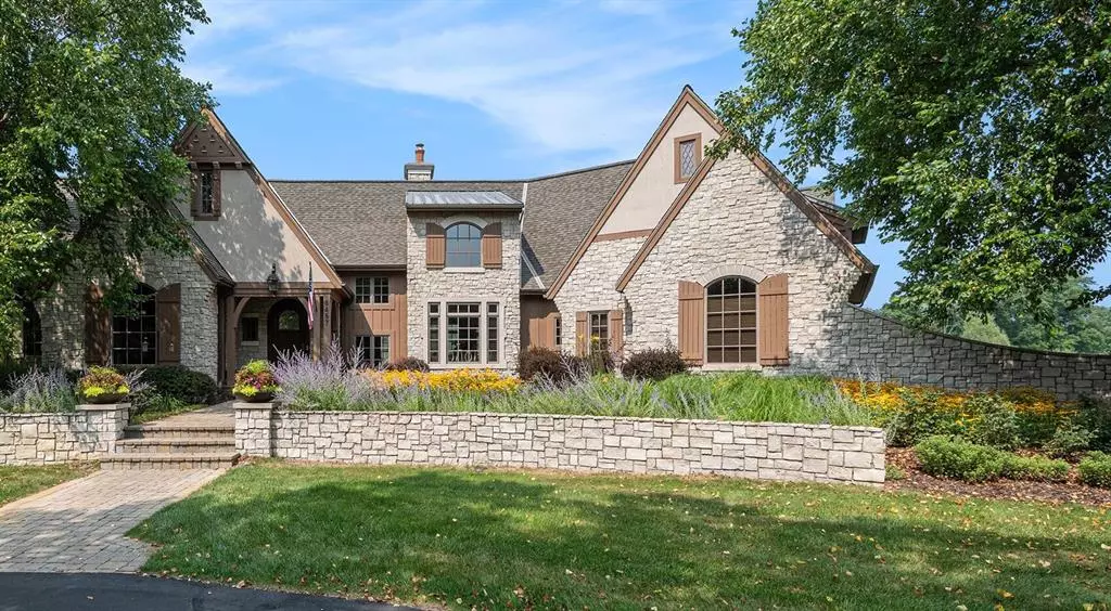 6457 Old Darby Trail NE, Ada Twp, MI 49301