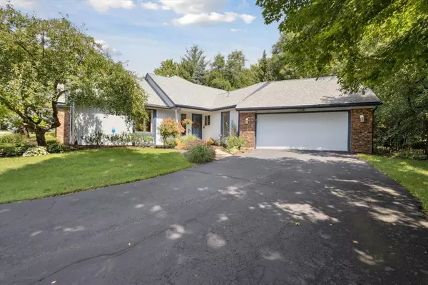 2338 Pheasant Court SE, Cascade Twp, MI 49546