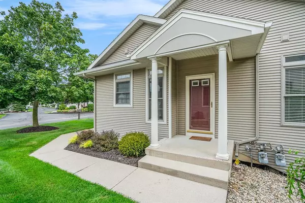 1092 Kensington Street NW, Walker, MI 49534