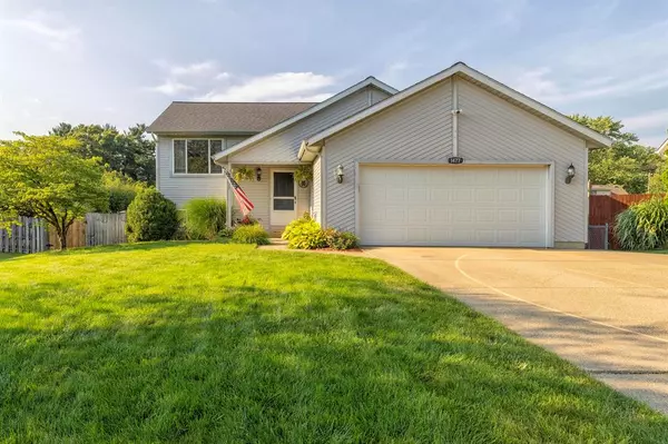 1477 Manorwood Drive SE, Kentwood, MI 49508