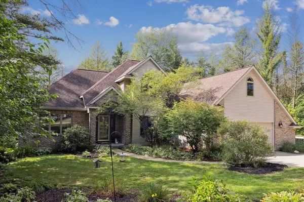 2388 Sawmill Drive NE, Algoma Twp, MI 49341