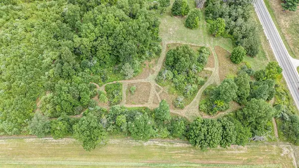 2587 Old US Hwy 131, Richmond Twp, MI 49677