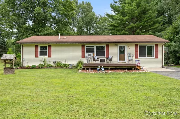 3862 E Shore Drive, Douglass Twp, MI 48888