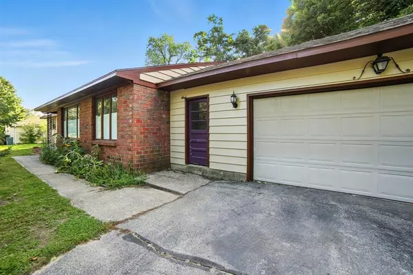 13911 Windemere Drive NW, Tallmadge Twp, MI 49534