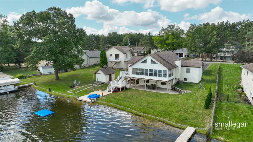 8884 W Suwanee Trail, Winfield Twp, MI 49329