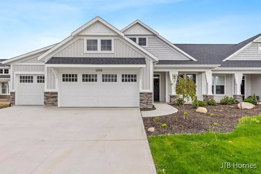 6598 Timber Crest Drive NE, Plainfield Twp, MI 49341