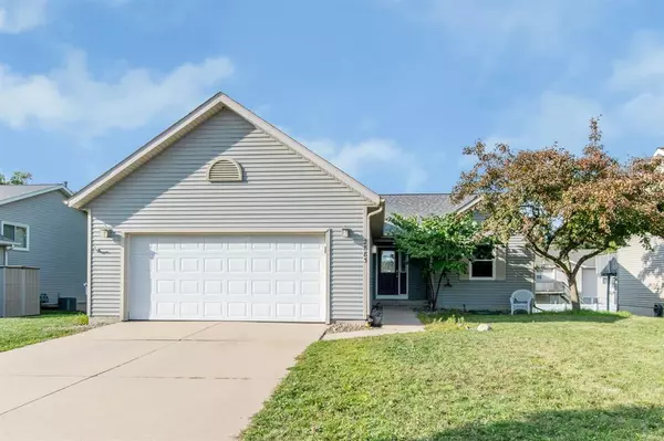 2883 Burritt Street NW, Grand Rapids, MI 49504
