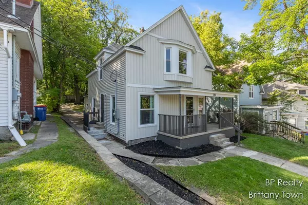 310 Sweet Street NE, Grand Rapids, MI 49505