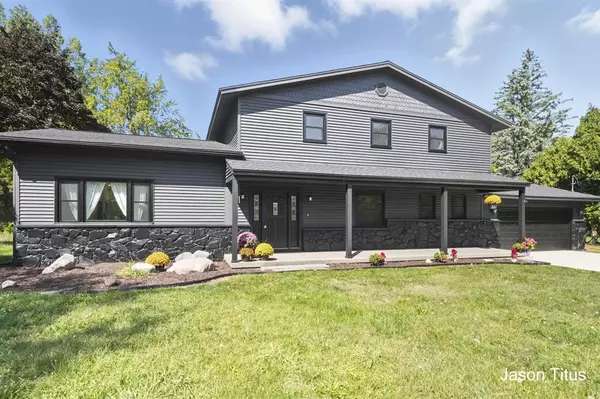 201 Shore Haven Drive SE, Grand Rapids Twp, MI 49546
