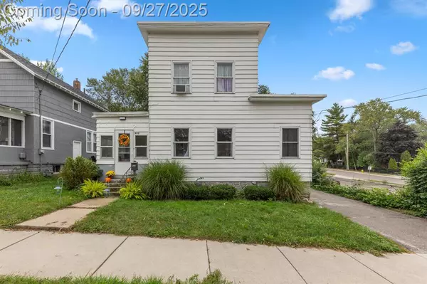 852 Leonard Street NE, Grand Rapids, MI 49503