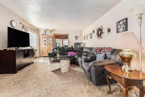 Holland Twp, MI 49424,31 W Lakewood Boulevard