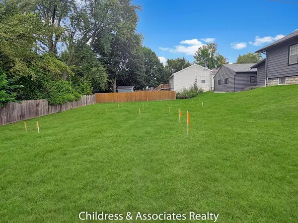 2036 Fuller Avenue NE, Grand Rapids, MI 49505