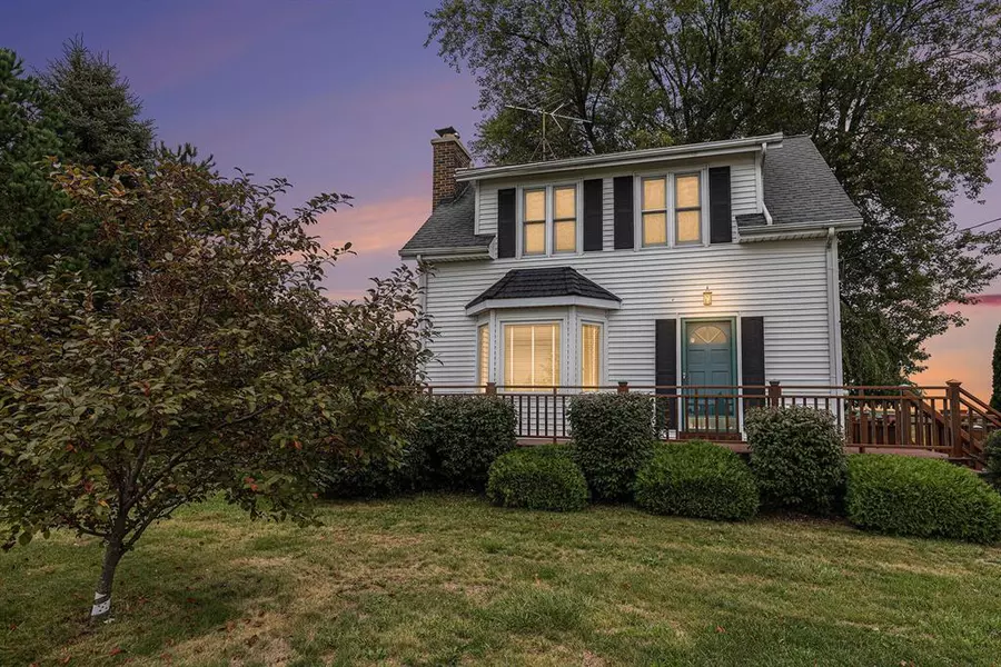 6596 Fruit Ridge Avenue NW, Alpine Twp, MI 49544