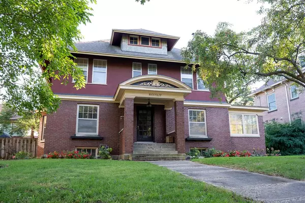 1244 Lake Drive SE, Grand Rapids, MI 49506