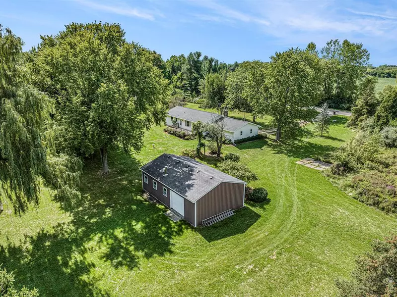 10280 Tefft Avenue NE, Courtland Twp, MI 49341