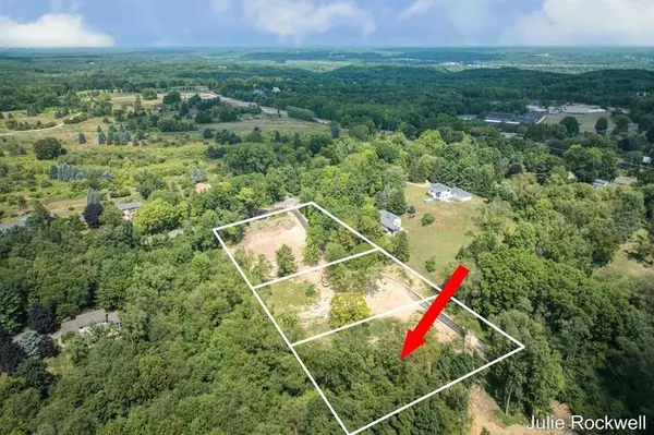 4276 Bradford Street NE, Grand Rapids Twp, MI 49525