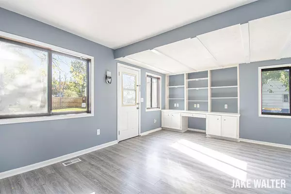 Grand Rapids, MI 49507,1043 Merrifield Street SE