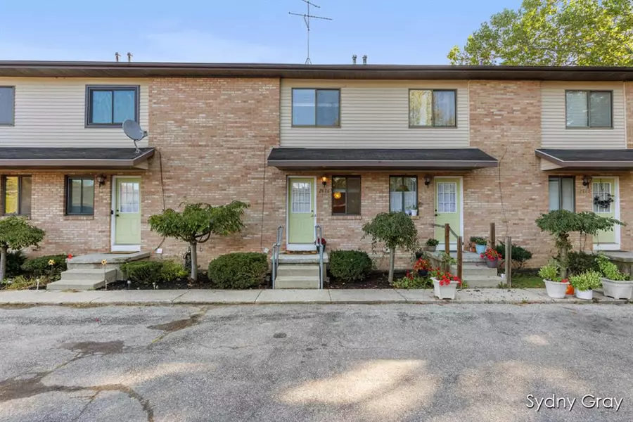 2876 32nd Street SE 6, Grand Rapids, MI 49512