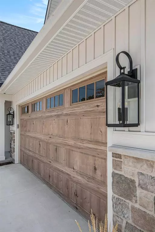 Georgetown Twp, MI 49428,8432 Ravinewood Drive