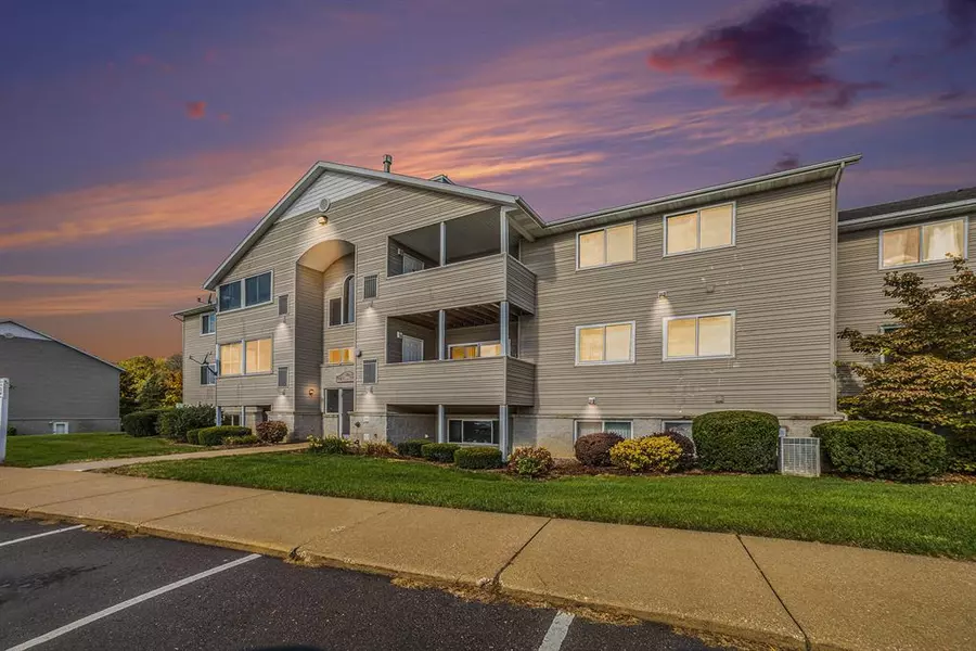 8410 N Jasonville Court SE 71, Caledonia Twp, MI 49316