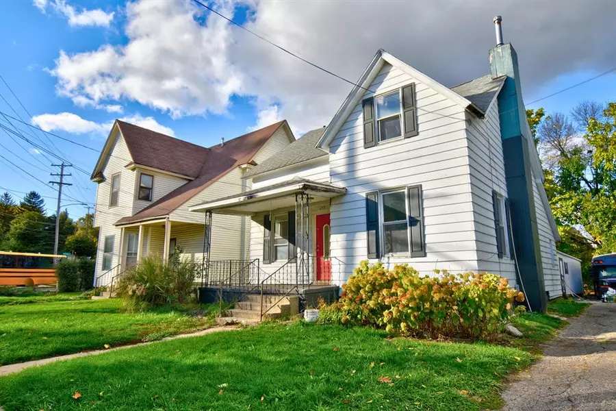 1249 4th Street NW, Grand Rapids, MI 49504