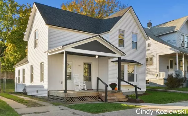 Grand Rapids, MI 49504,1221 Garfield Avenue NW