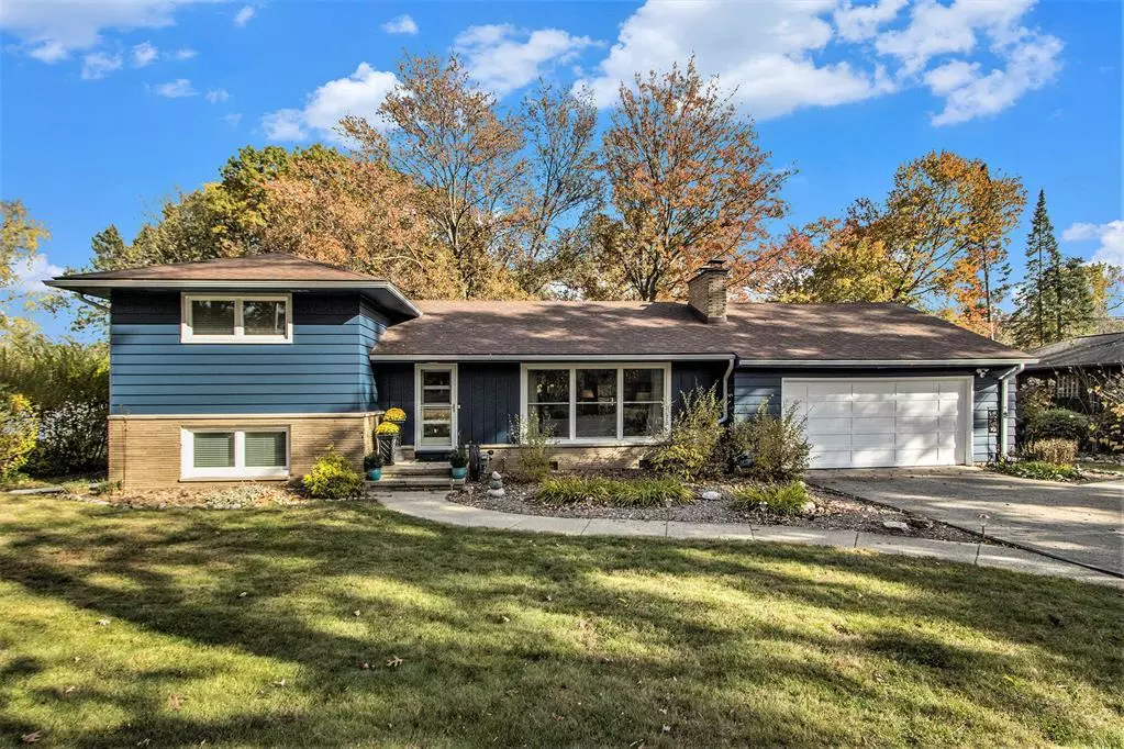 Portage, MI 49002,5129 Woodmont Drive