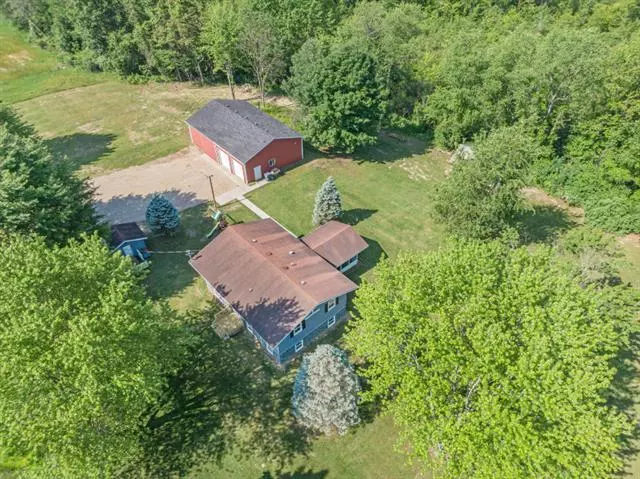 40346 35 1/2 Street, Waverly Twp, MI 49079