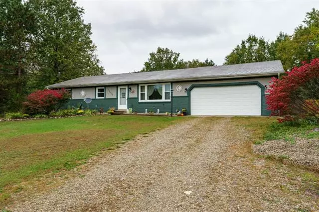 53424 15th Avenue, Grand Junction, MI 49056