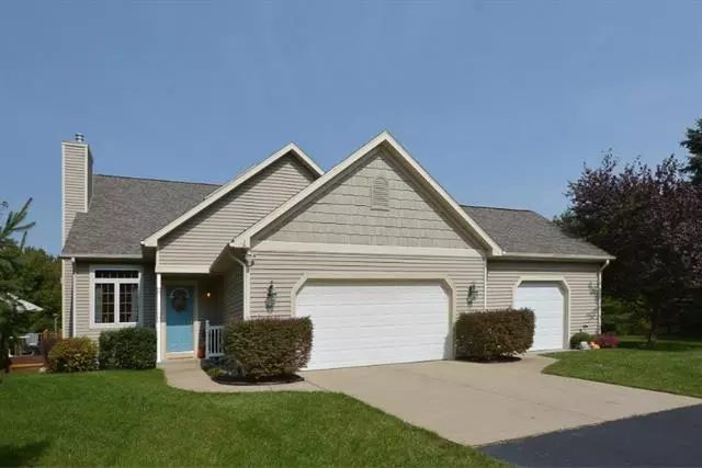 3637 E B Avenue, Plainwell, MI 49080