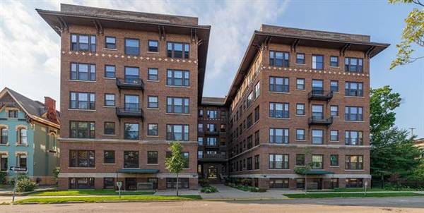 471 W South Street 203,  Kalamazoo,  MI 49007