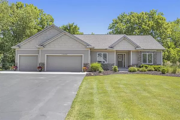 10426 Cottonwood Court, Middleville, MI 49333