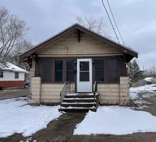 45 W Alden Avenue, Emmett Twp, MI 49014
