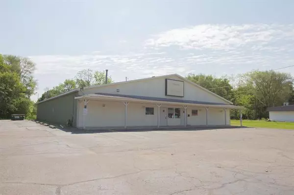 912 North Avenue, Pennfield Twp, MI 49017