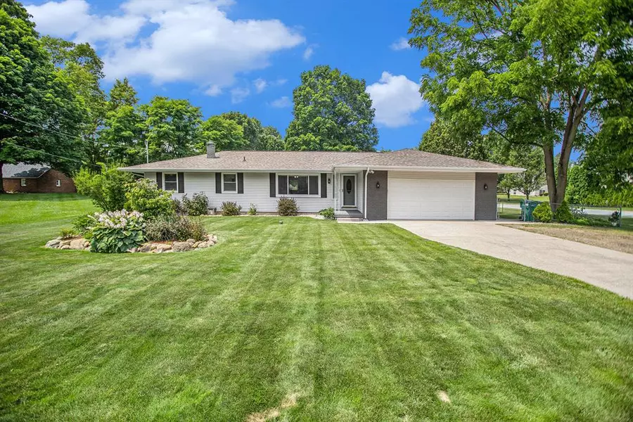 17329 10 Mile Road, Emmett Twp, MI 49014
