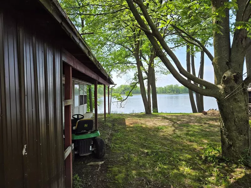6253 Woods Trail Drive, Hope Twp, MI 49046