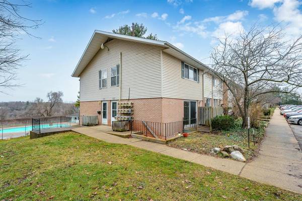 3443 Kenbrooke Court Building: 10, Kalamazoo, MI 49006