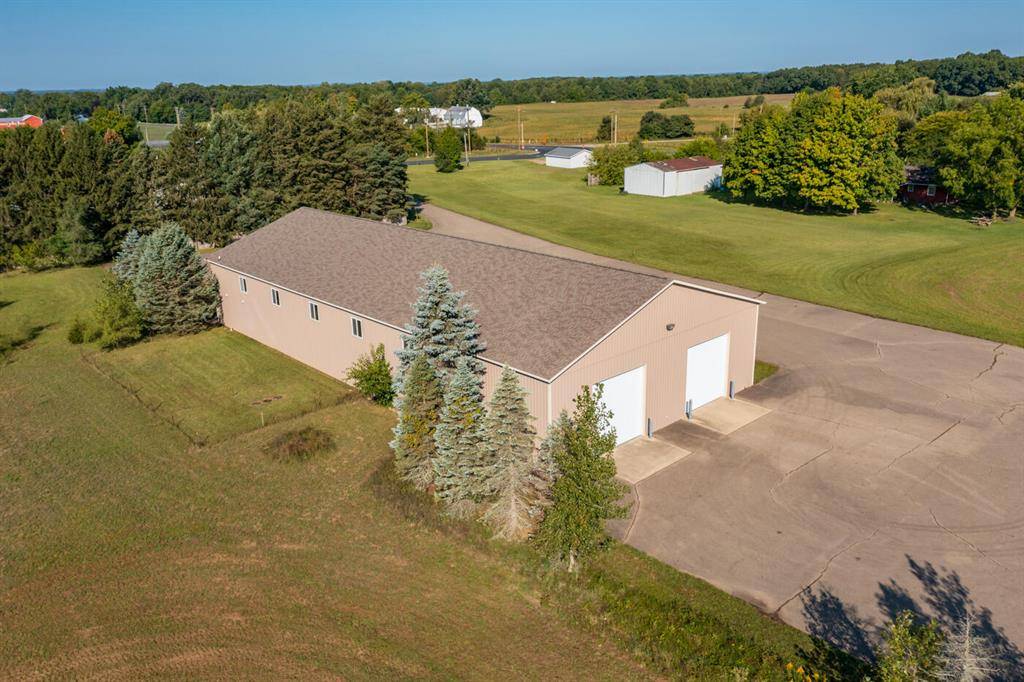 52117 Co Rd 657, Antwerp Twp, MI 49079