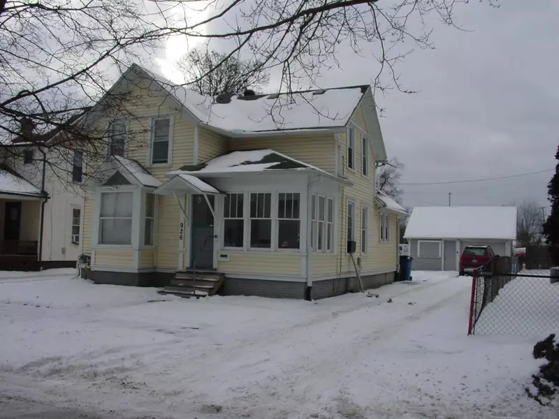 926 Cottage Avenue, Kalamazoo, MI 49001