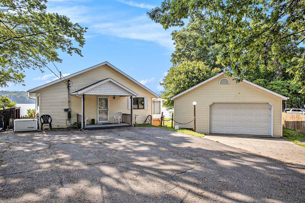 12118 N Sherman Lake Drive, Ross Twp, MI 49012