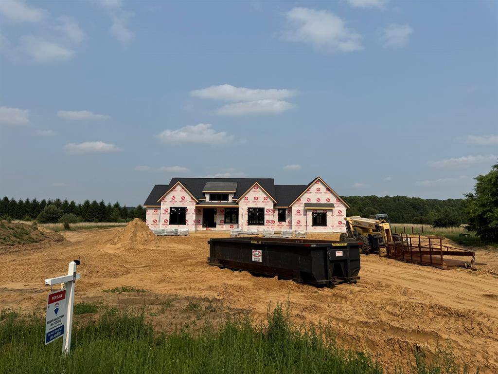 Antwerp Twp, MI 49071,61121 Airpark Lane