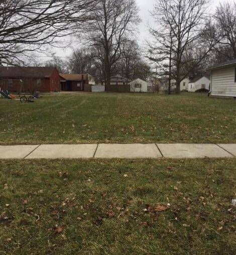 323 S Pleasant Street, Watervliet, MI 49098