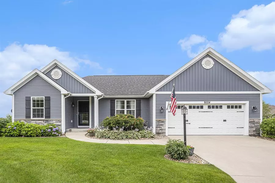 9224 Cottage Glen, Richland Twp, MI 49083
