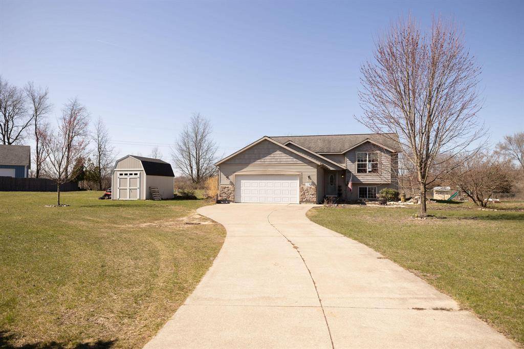 25046 Chaty Lane, Pine Grove Twp, MI 49055